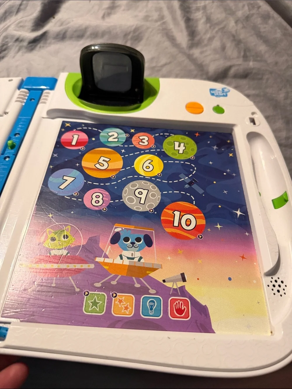 LeapFrog LeapStart 3D Interactive Learning Pad in Green and White